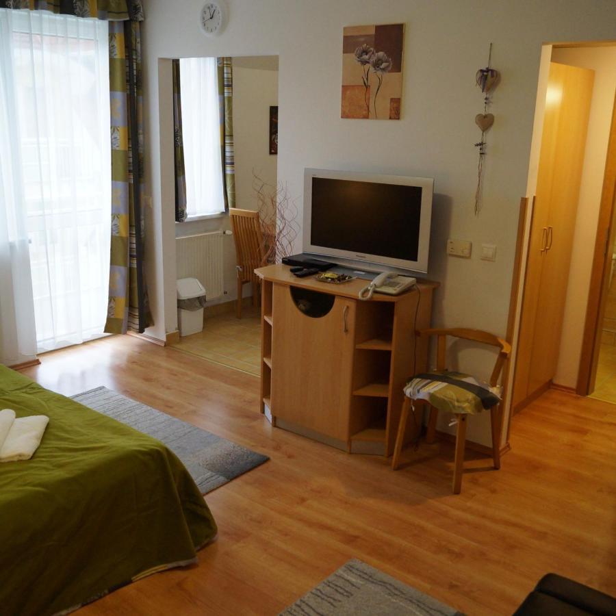 Tip Top Wellness Apartman Zalakaros Eksteriør bilde